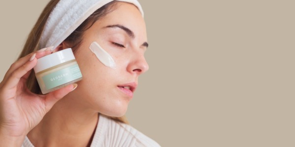 LICORICE EXTRACT THE ALLY FOR LUMINOUS AND STAIN-FREE SKIN